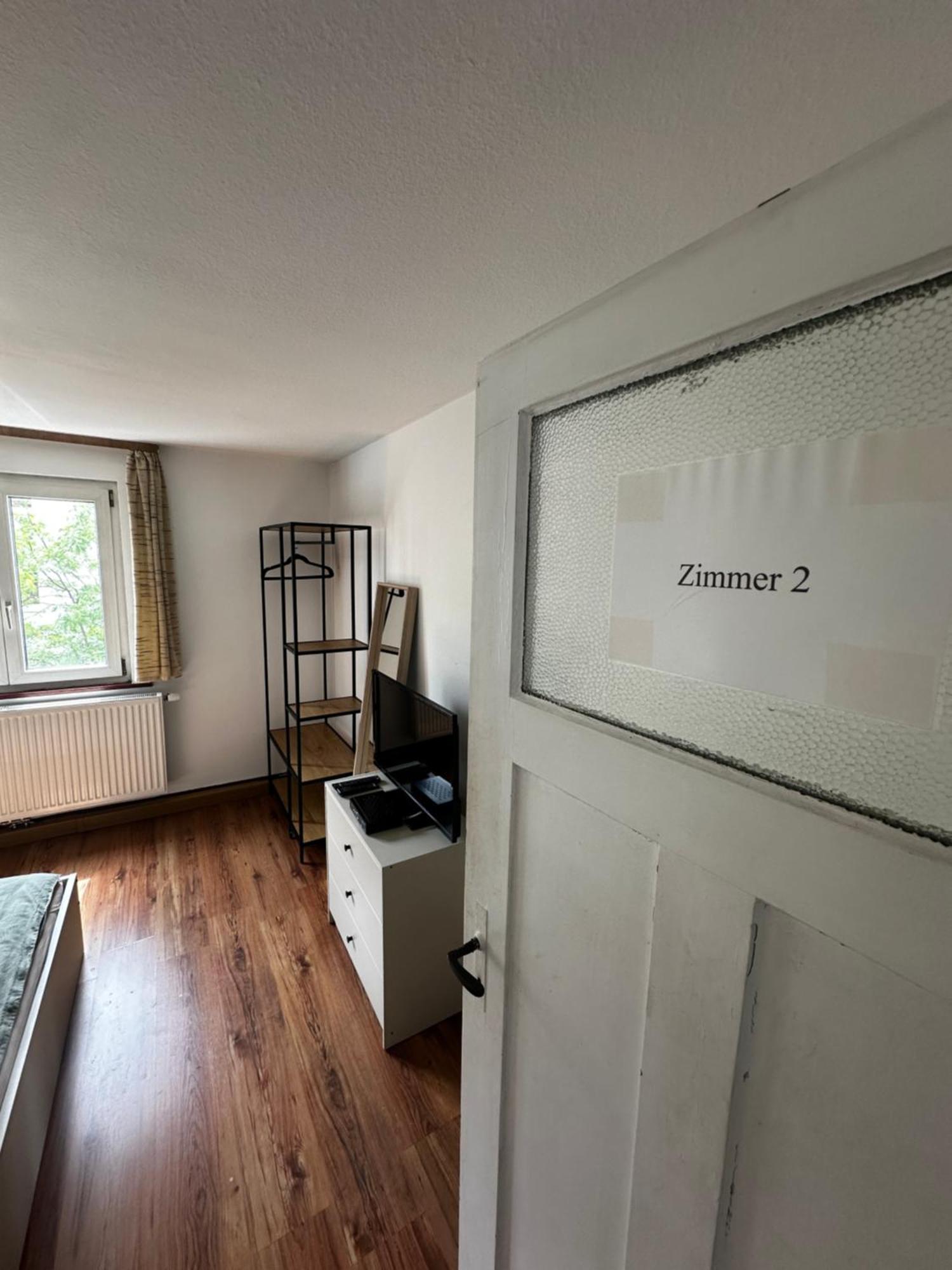היילברון Einfaches Haus Mit Privatzimmern Und Gemeinschaftsraeumen מראה חיצוני תמונה